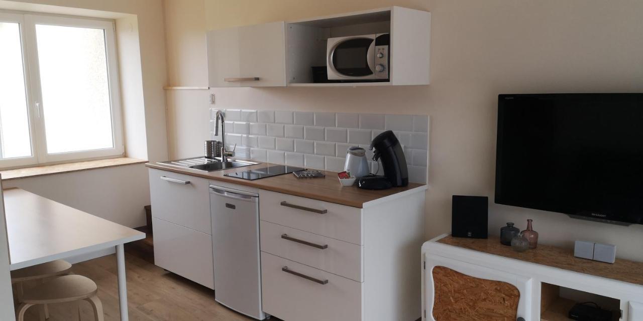 Comme A La Maison Clonas-sur-Vareze ภายนอก รูปภาพ