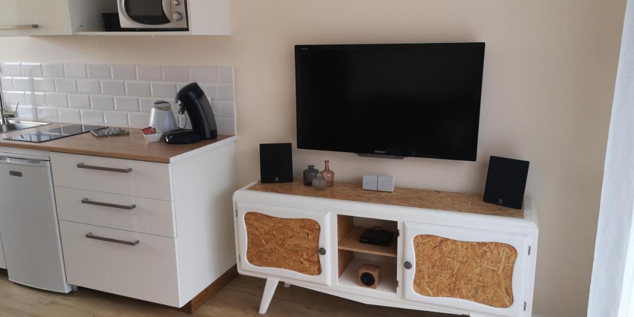 Comme A La Maison Clonas-sur-Vareze ภายนอก รูปภาพ