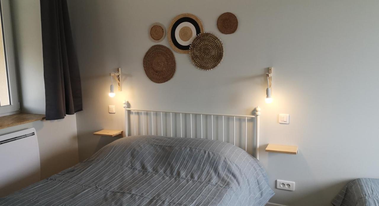 Comme A La Maison Clonas-sur-Vareze ภายนอก รูปภาพ