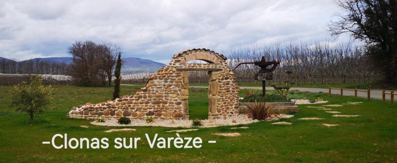 Comme A La Maison Clonas-sur-Vareze ภายนอก รูปภาพ